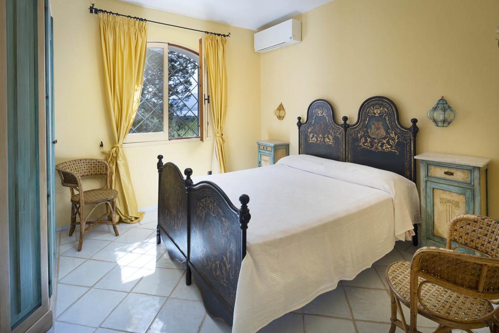 Le Case Di Capriccioli Porto Cervo Exterior photo
